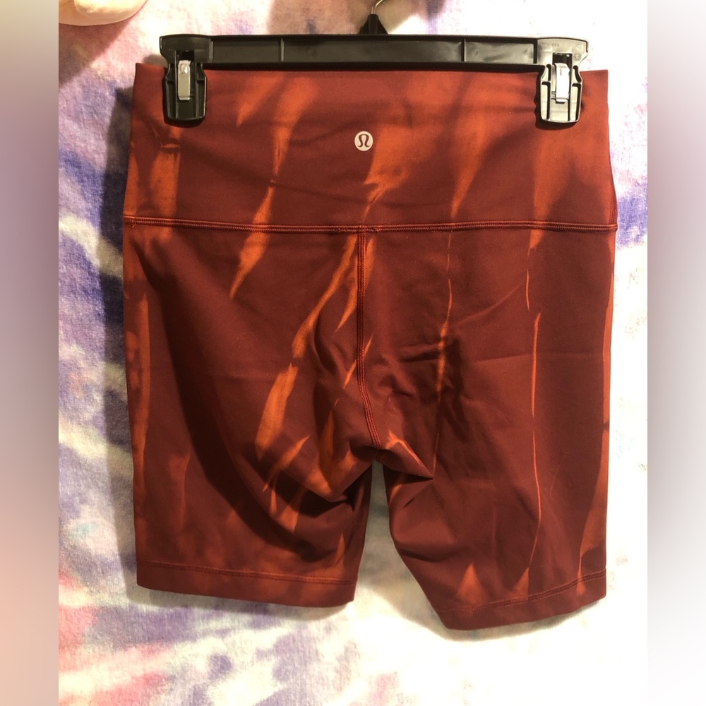 L) Lululemon Biker Shorts